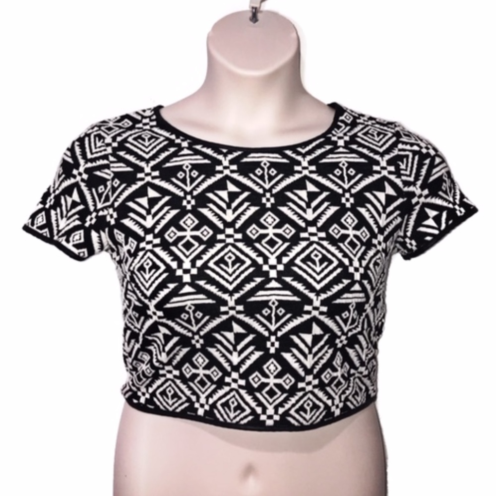 Soprano Tribal printed Crop top
